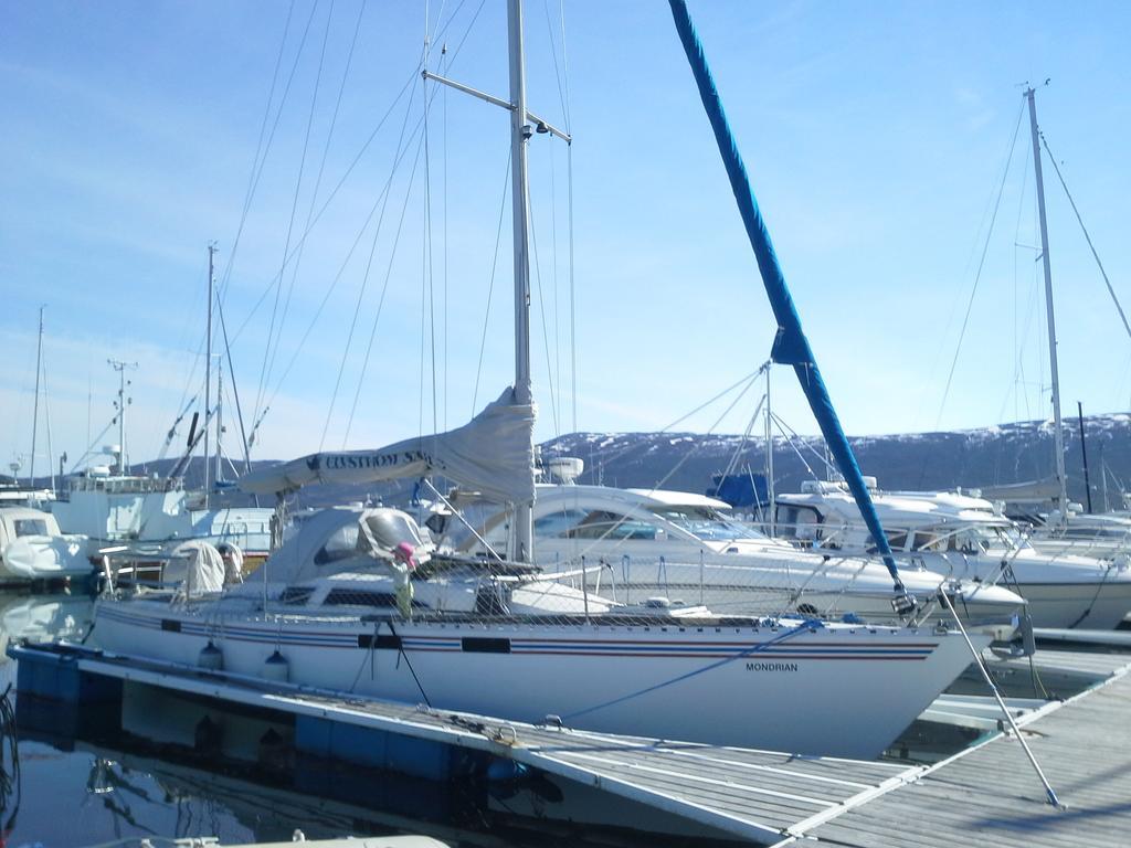 فندق Norwavey, Sleep In A Boat Krokelvdalen المظهر الخارجي الصورة